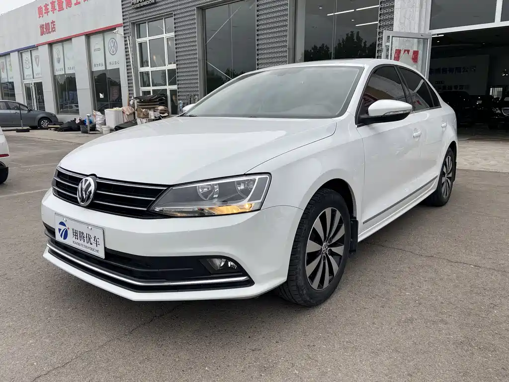 Volkswagen Sagitar 2019