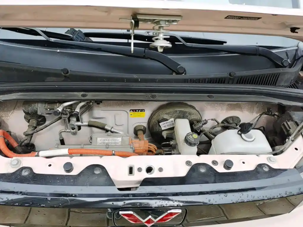 Wuling MINIEV — миниатюра 20