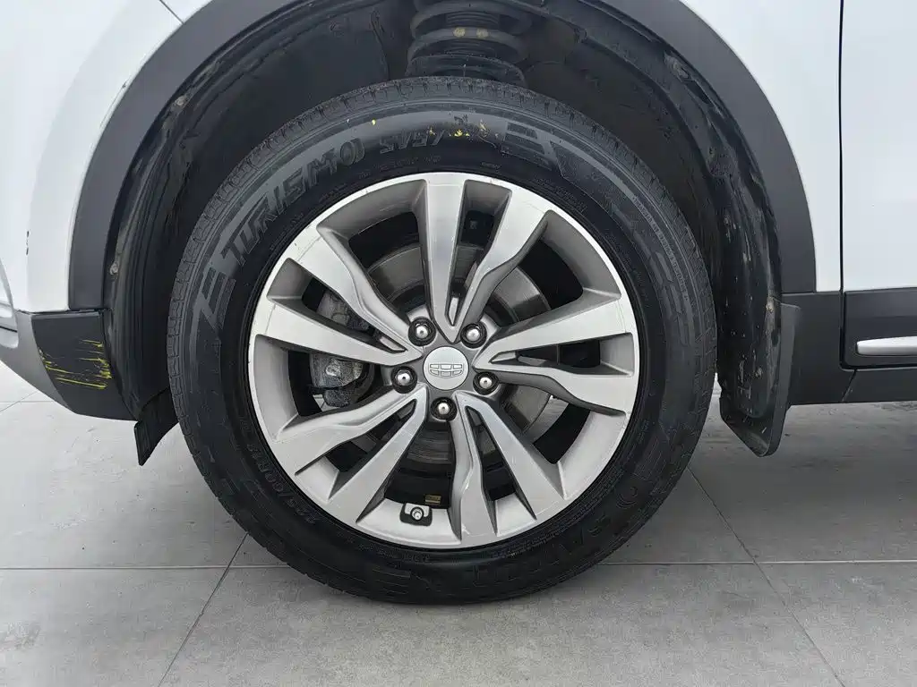 Geely Boyue — миниатюра 17