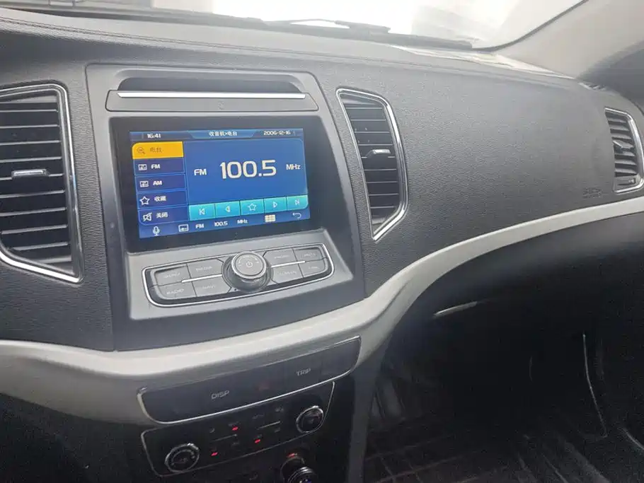 Geely Vision — миниатюра 13