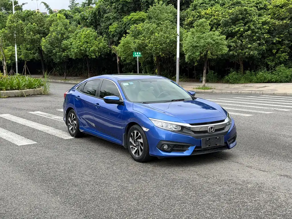 Honda Civic 2016 220TURBO CVT Luxury