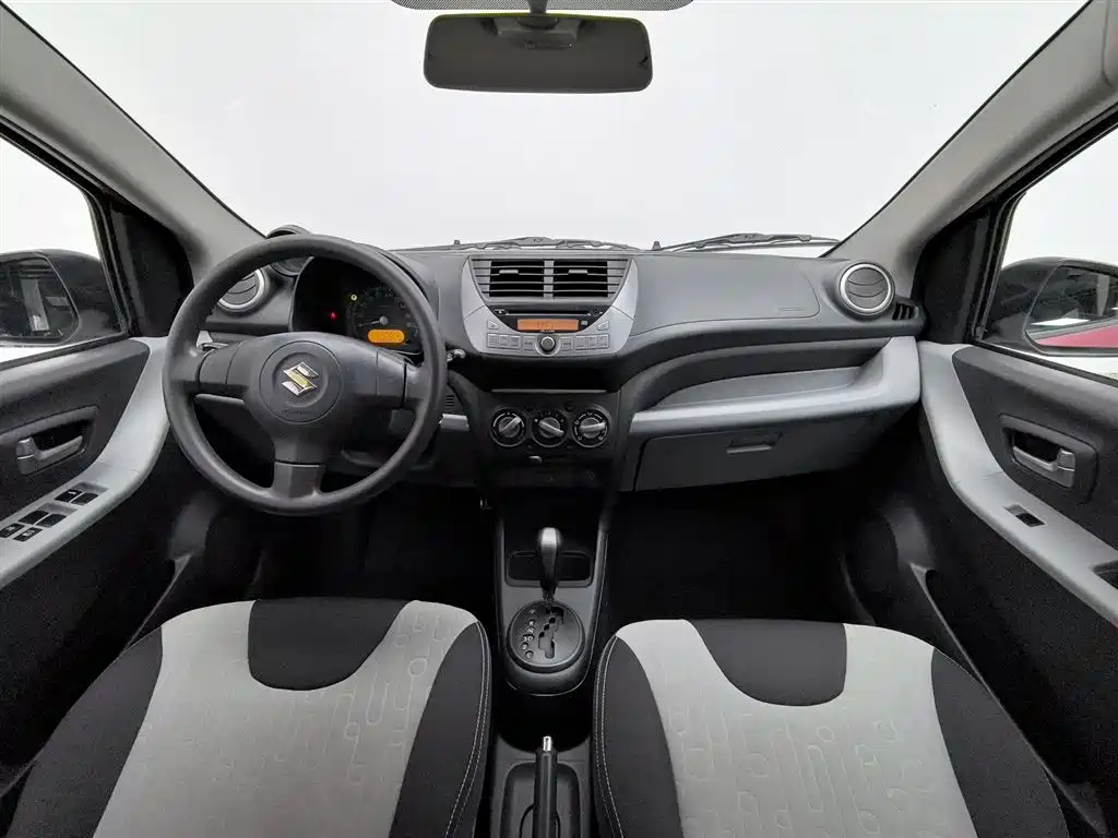 Suzuki Alto 2013 1.0L AT Luxury