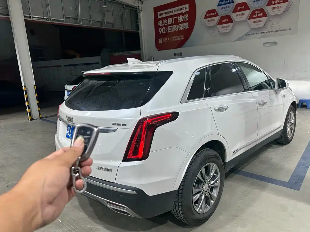 Cadillac XT5 — миниатюра 4