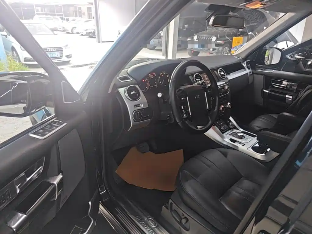Land Rover Discovery — миниатюра 16