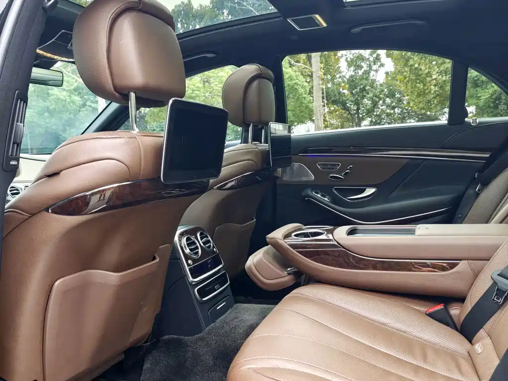 Mercedes-Benz S-Class — миниатюра 6