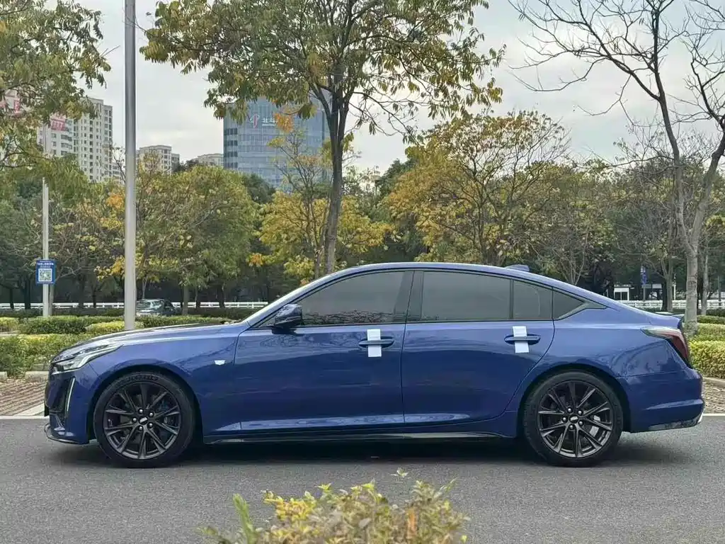 Cadillac CT5 — миниатюра 3