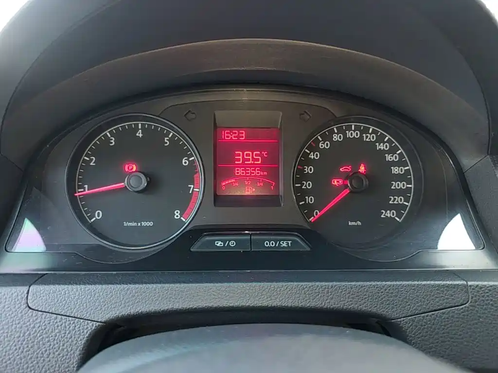 Volkswagen Santana — миниатюра 12