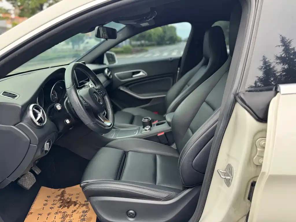 Mercedes-Benz CLA (Import) — миниатюра 8
