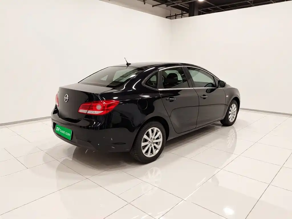 Buick Excelle — миниатюра 6