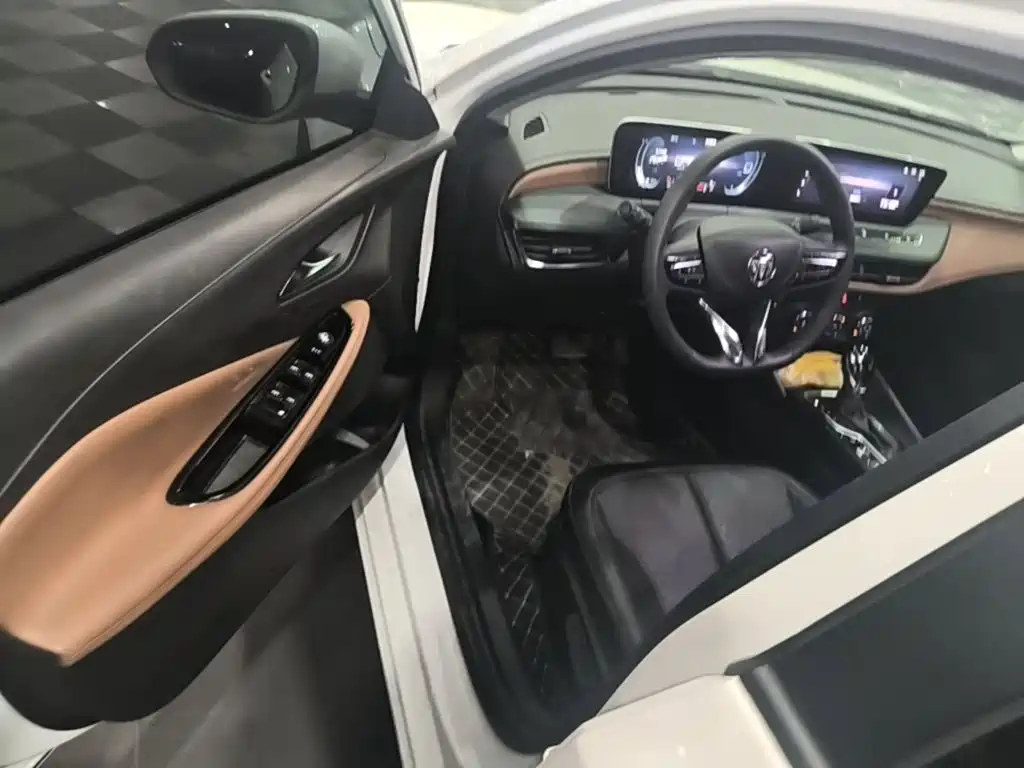 Buick Verano — миниатюра 16