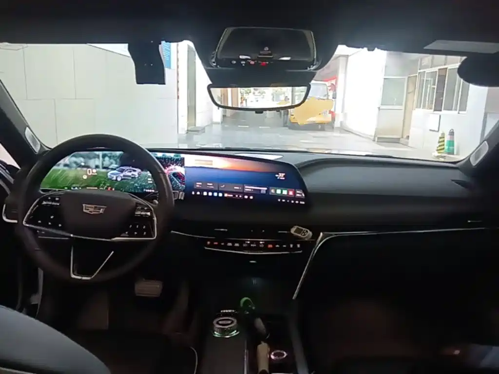 Cadillac CT6 — миниатюра 10