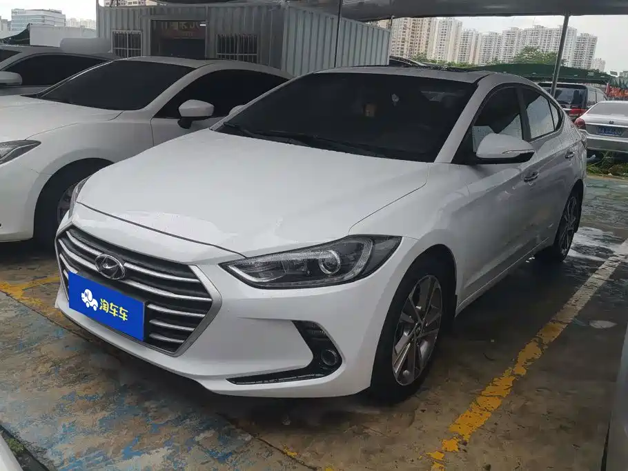 2018 Hyundai Elantra - zdjęcie 1 z 16