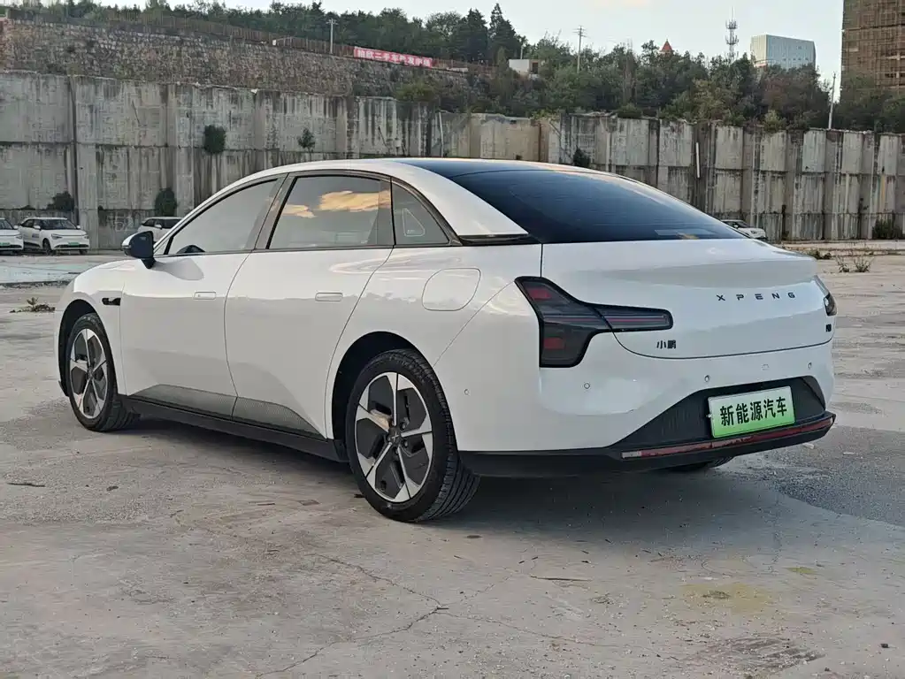 XPeng MONA M03 — миниатюра 11