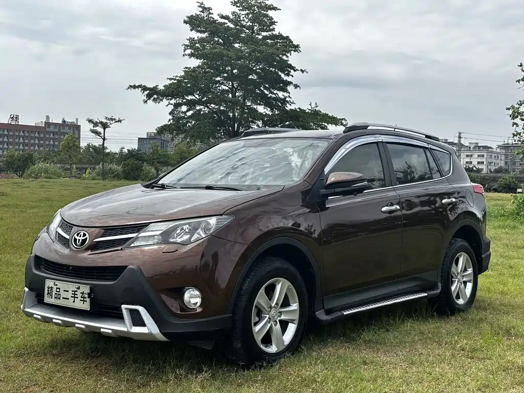 Toyota RAV4 2015