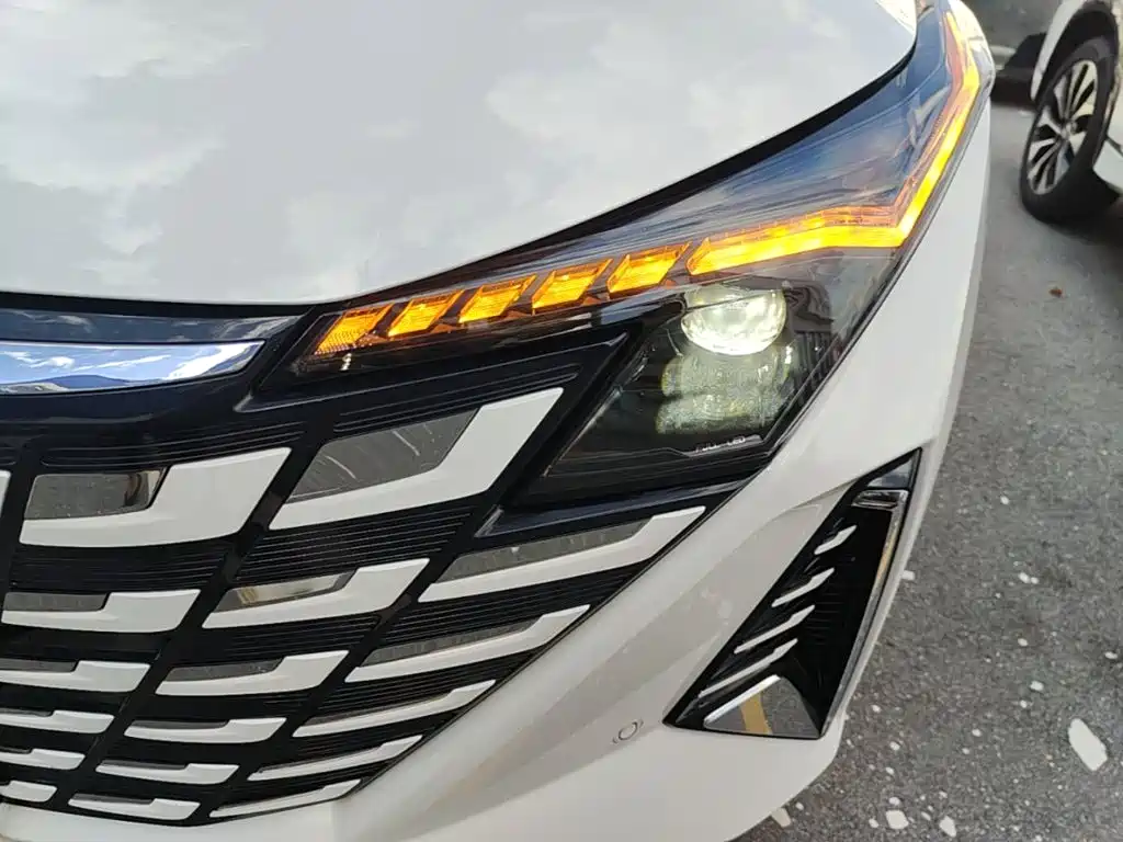 Changan UNI-Z — миниатюра 24