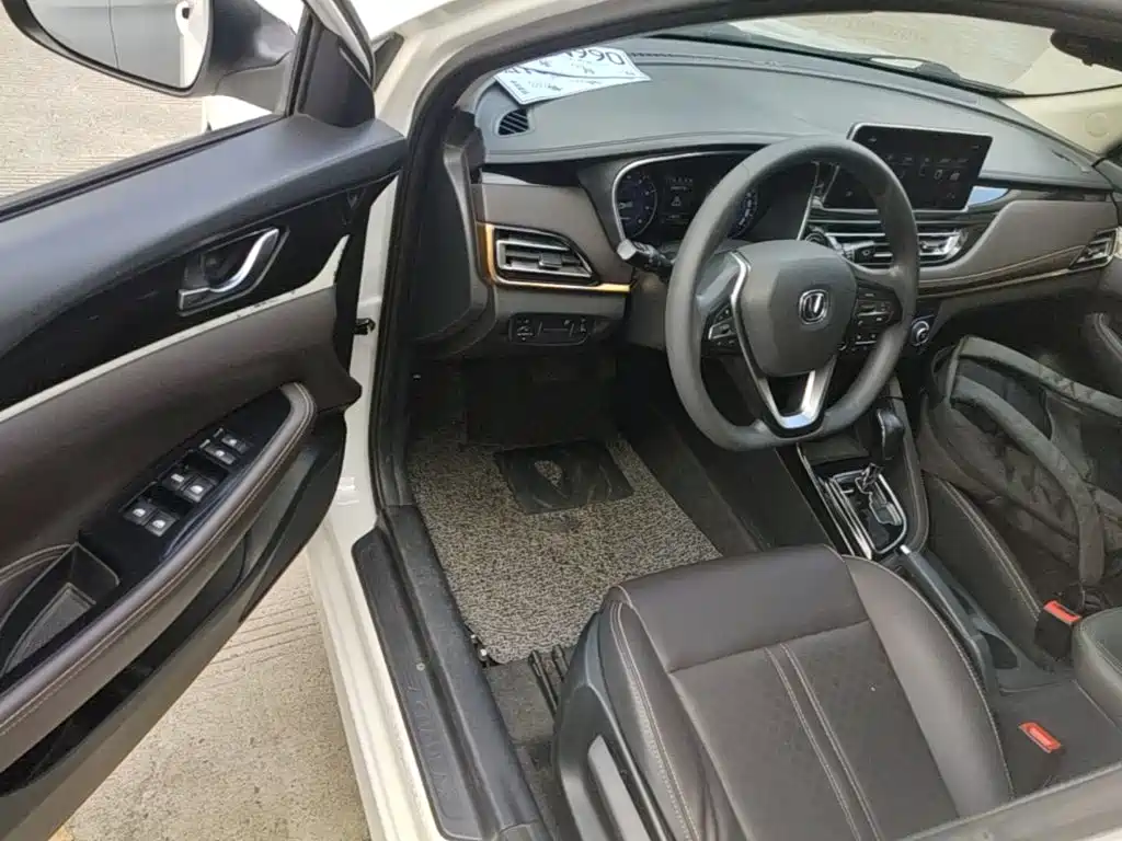 Changan Eado DT — миниатюра 12
