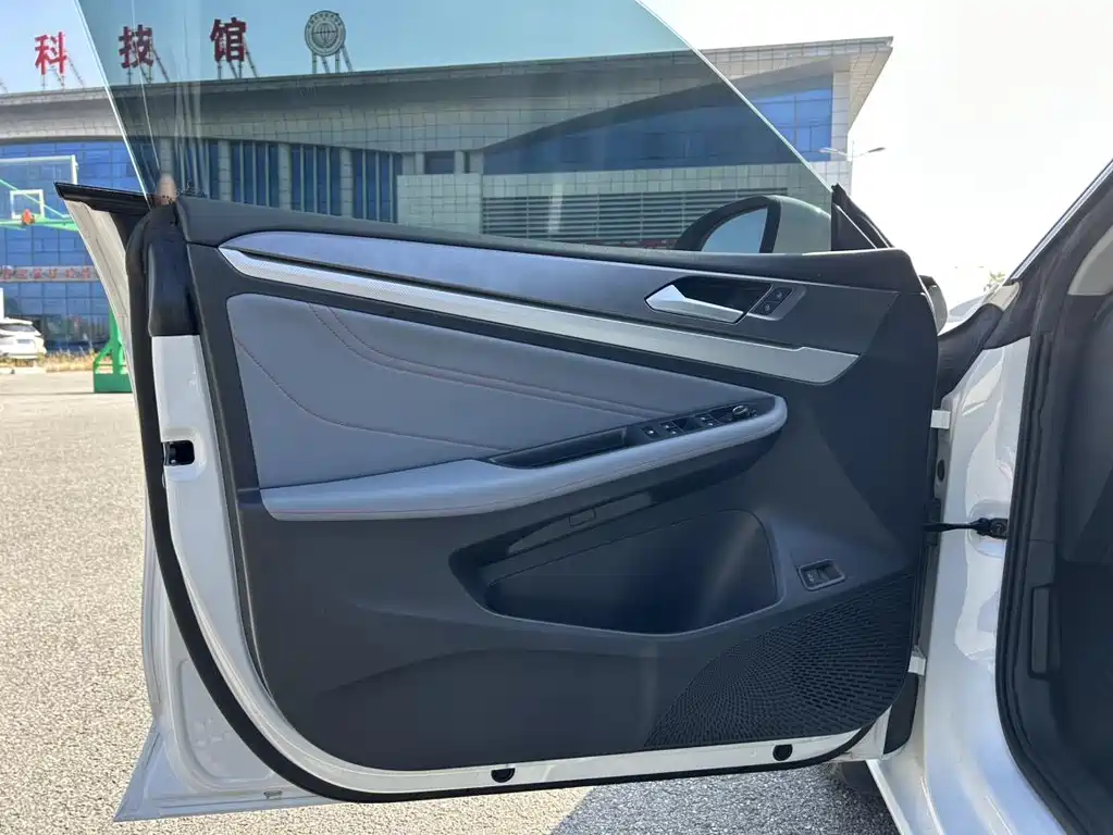 Volkswagen Lamando — миниатюра 26