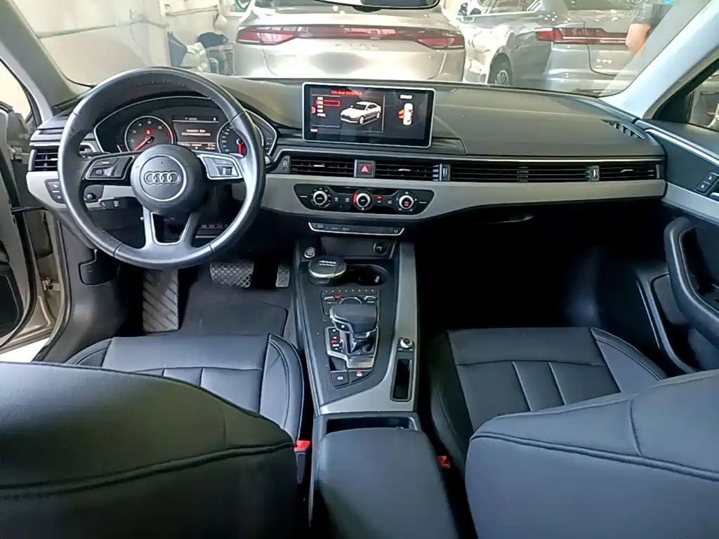 Audi A4L 2017 40 TFSI