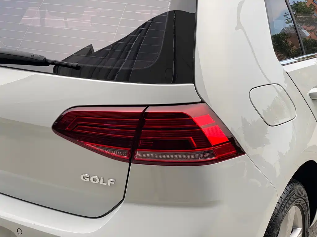 Volkswagen Golf — миниатюра 14