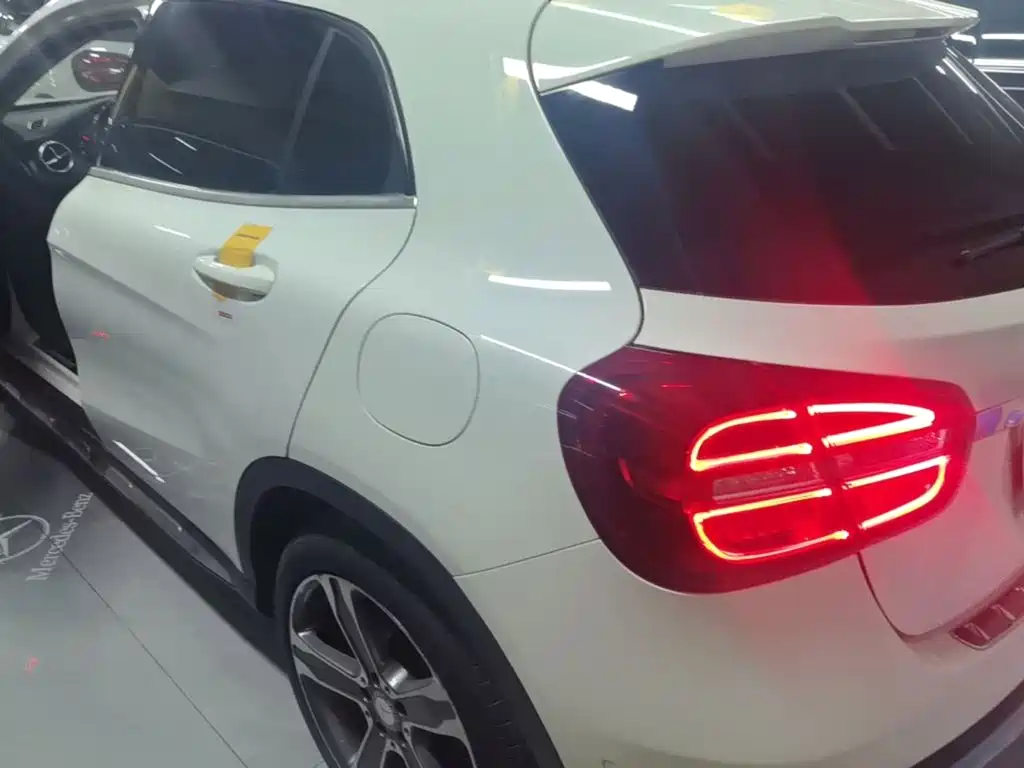 Mercedes-Benz GLA — миниатюра 5