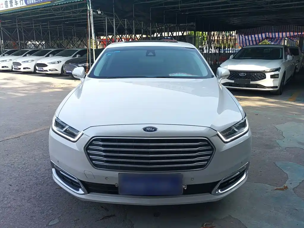 Ford Taurus — миниатюра 3