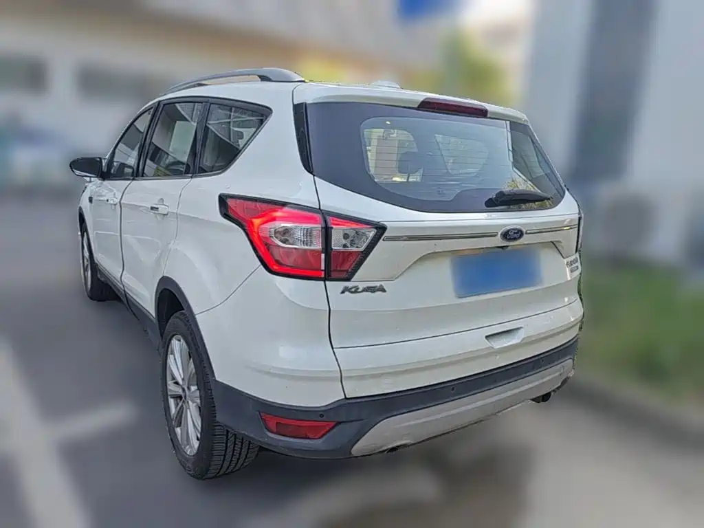 Ford Kuga — миниатюра 9