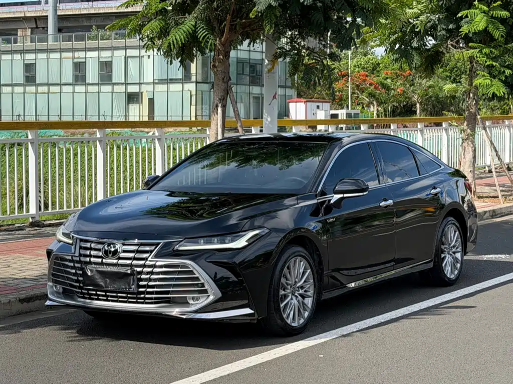 Toyota Avalon 2025