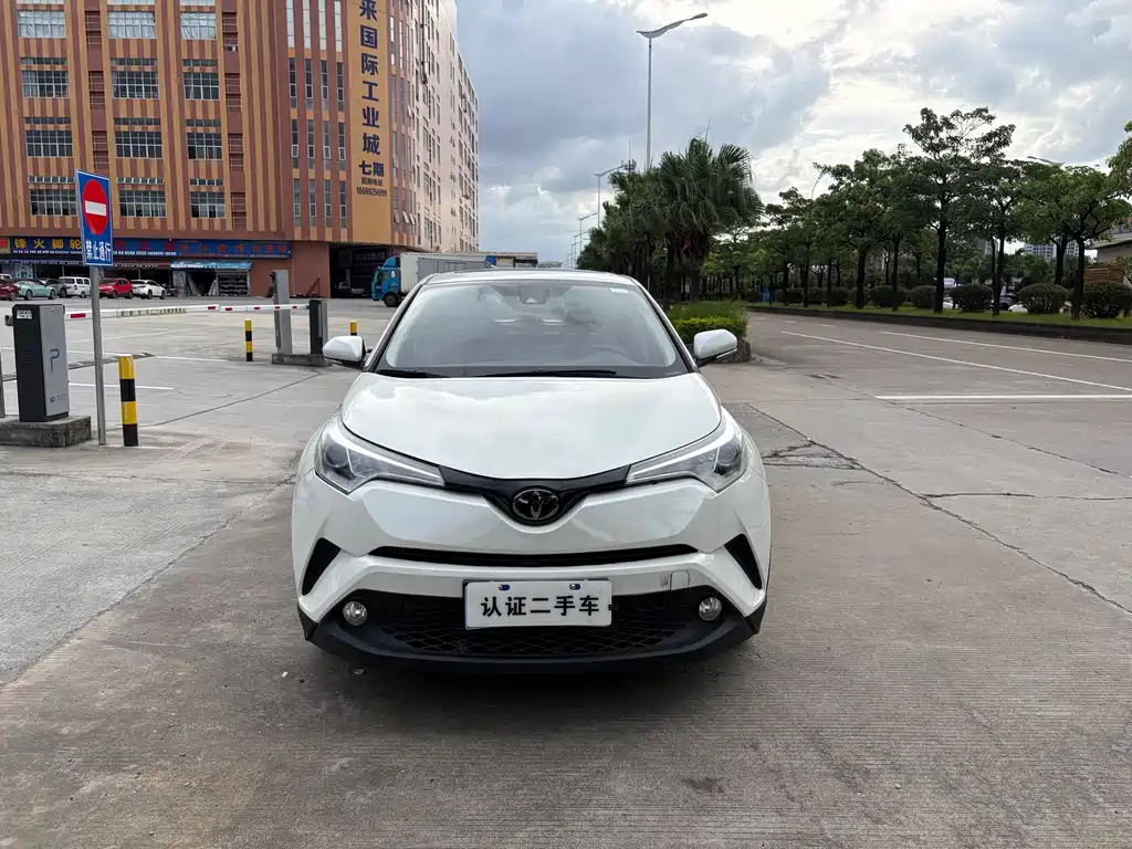Toyota C-HR — миниатюра 2