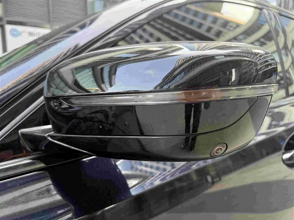 BMW 3 Series — миниатюра 8