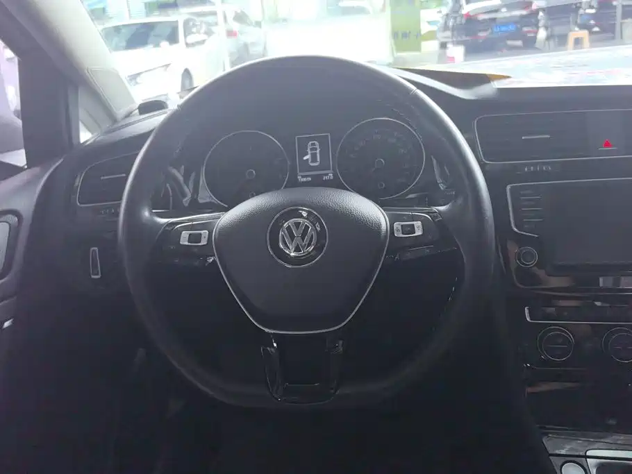 Volkswagen Golf — миниатюра 15