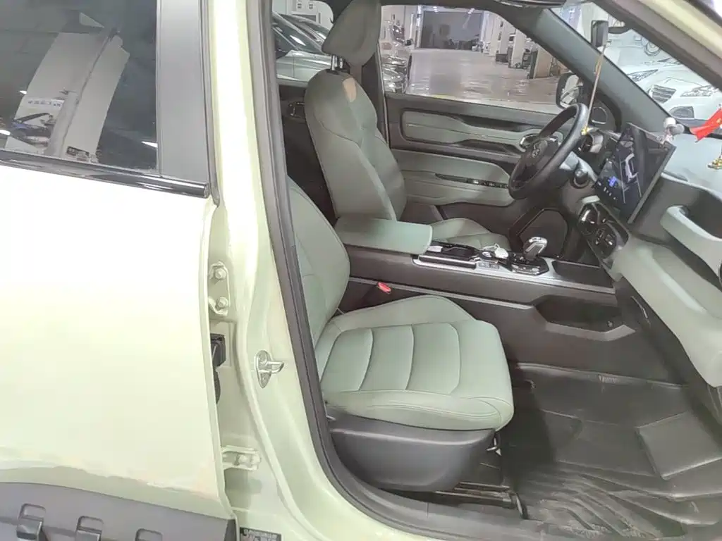 Geely Cowboy — миниатюра 25