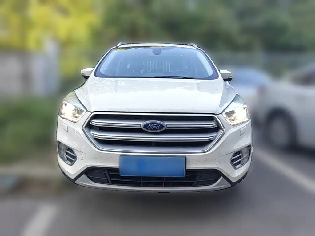 Ford Kuga — миниатюра 5