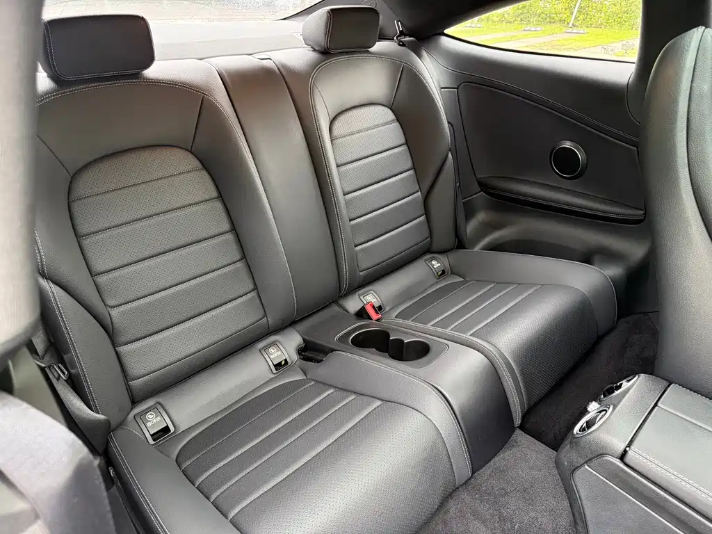 Mercedes-Benz C-Class (Import) — миниатюра 16