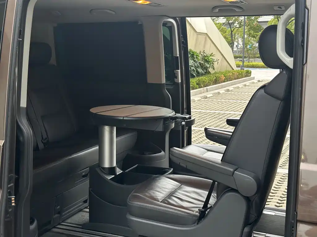 Volkswagen Multivan — миниатюра 19