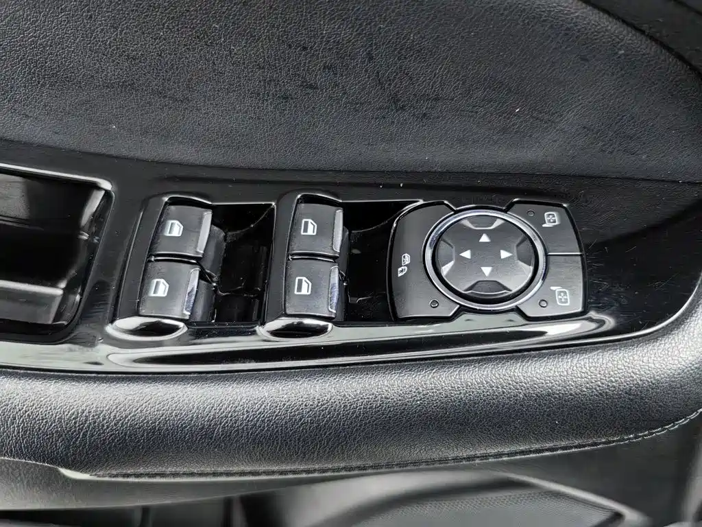 Ford Edge — миниатюра 9