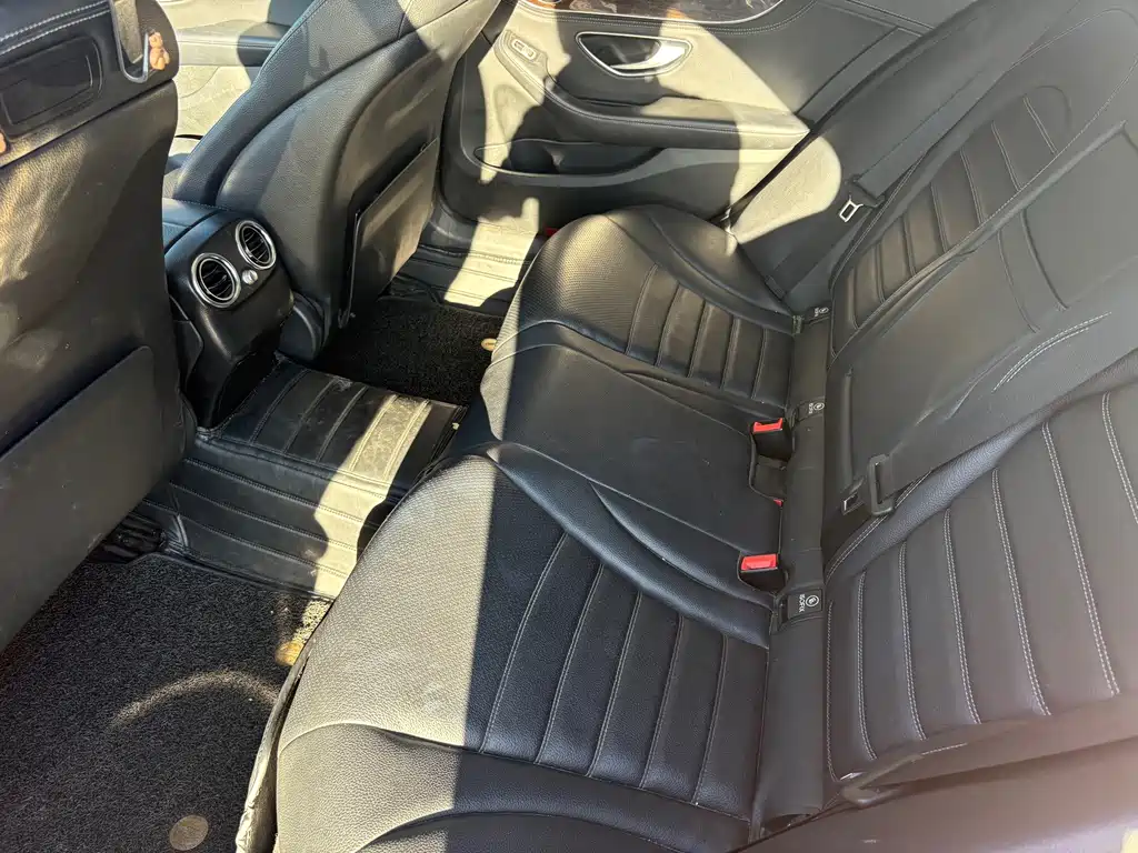 Mercedes-Benz C-Class — миниатюра 5