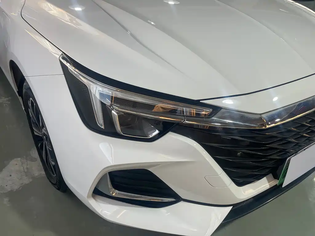 Roewe i6 MAX New Energy — миниатюра 19