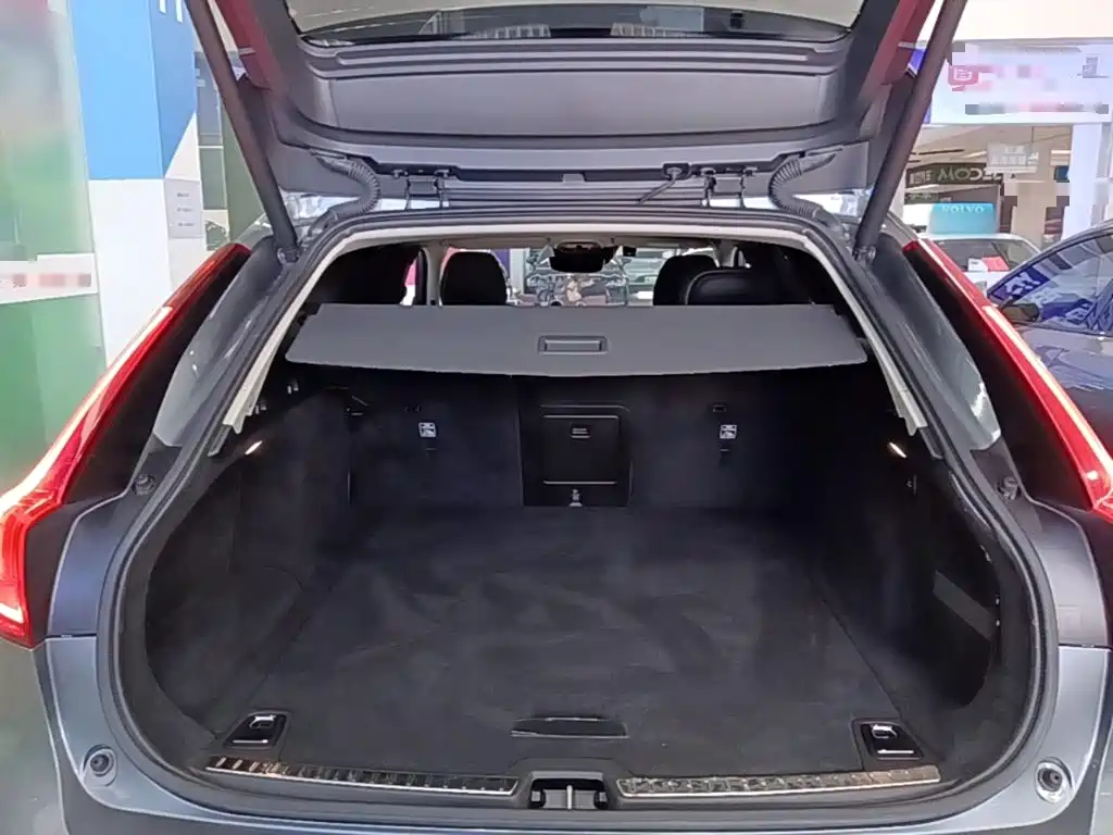 Volvo V90 — миниатюра 19