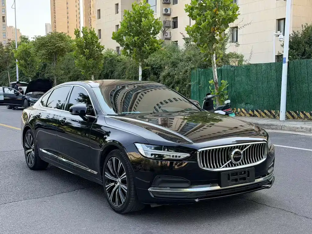 Volvo S90 — миниатюра 3