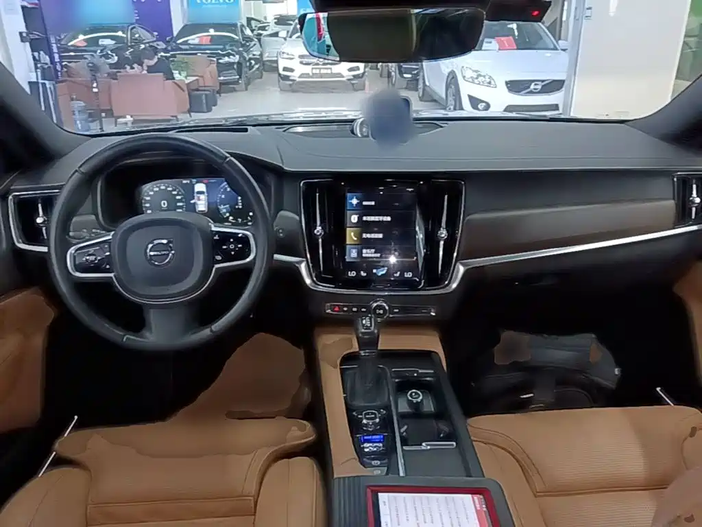 Volvo V90 — миниатюра 10