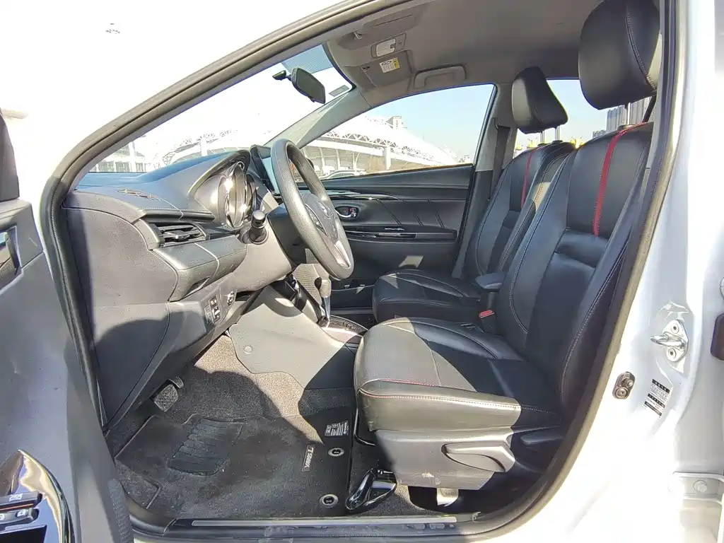 TOYOTA YARIS L ZHIXUAN