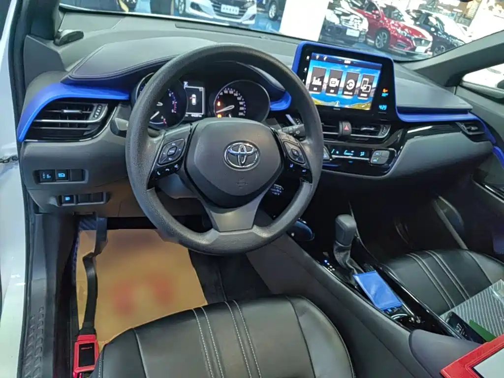 Toyota IZOA — миниатюра 10