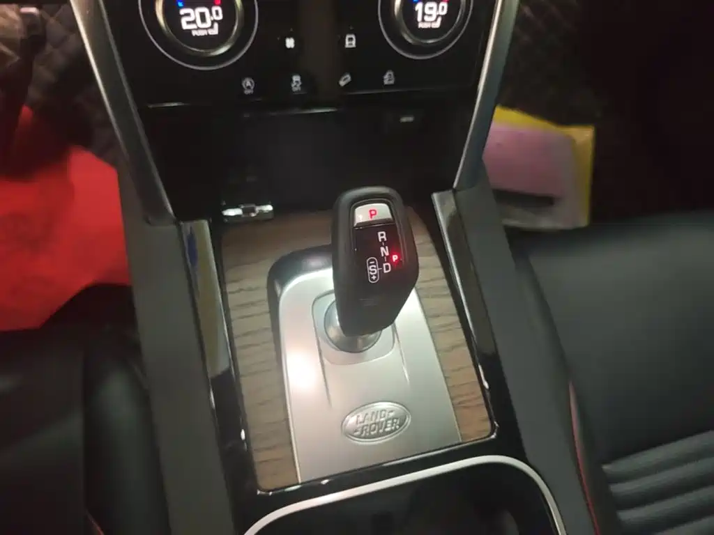 Land Rover Discovery Sport — миниатюра 14