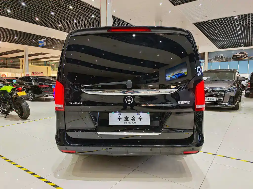 MERCEDES-BENZ V CLASS