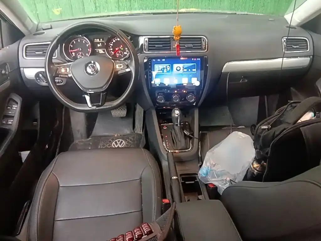 Volkswagen Sagitar — миниатюра 16