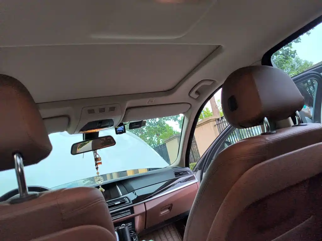BMW 5 Series — миниатюра 15