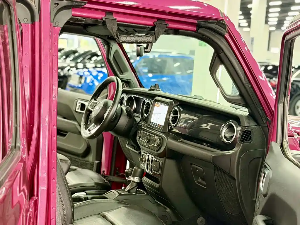 Jeep Wrangler — миниатюра 8