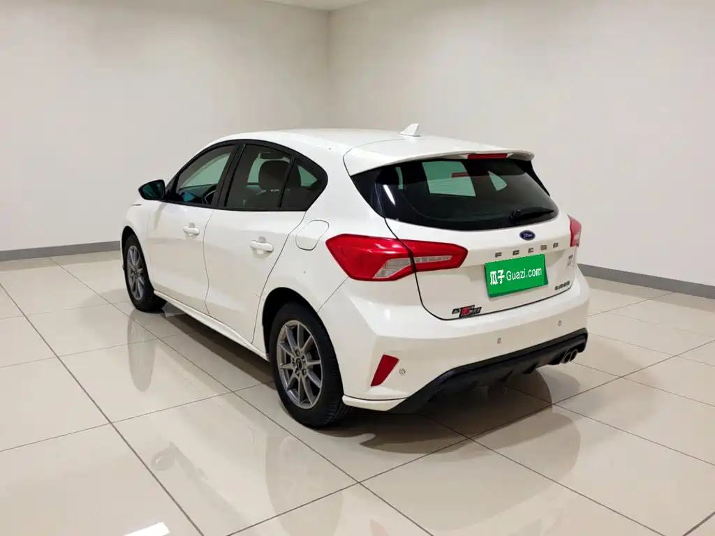 Ford Focus — миниатюра 4