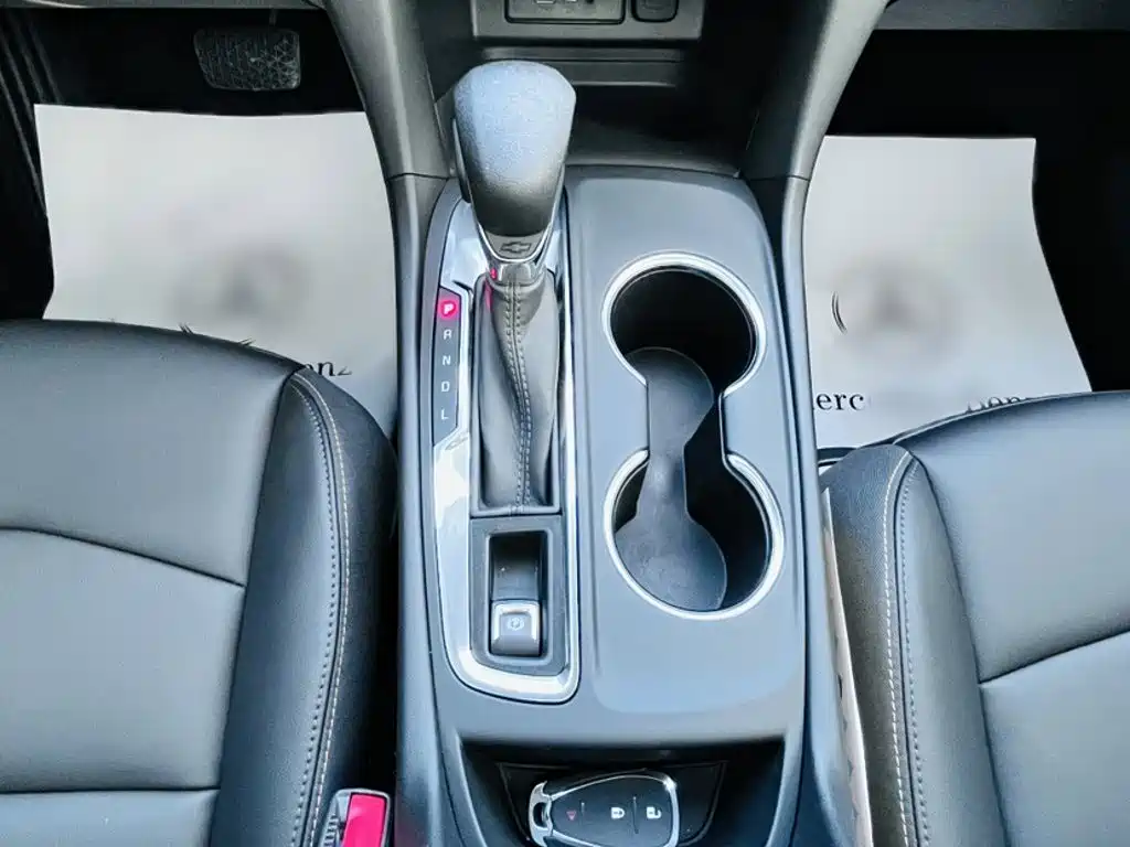 Chevrolet Equinox — миниатюра 13
