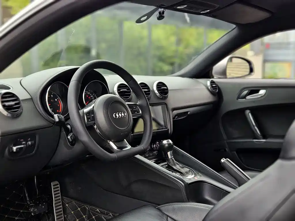 Audi TT — миниатюра 16